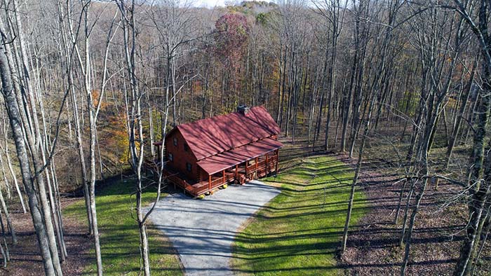 Rosewood Lodge - Luxury Log Home Lodging in Hocking Hills Ohio